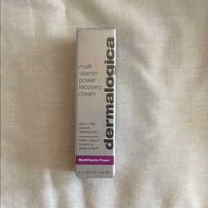 Dermalogica Multi-Vitamin Power Recovery Cream - Silver and Purple